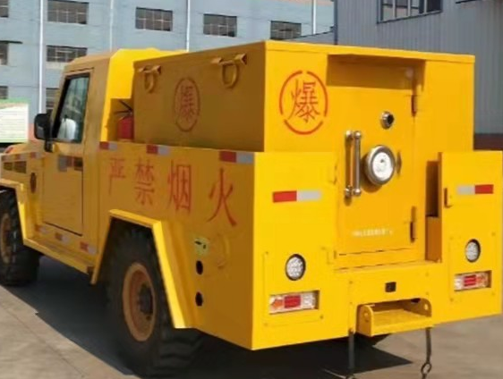 山南凯龙爆破器材运输车：保障爆破任务的安全运行